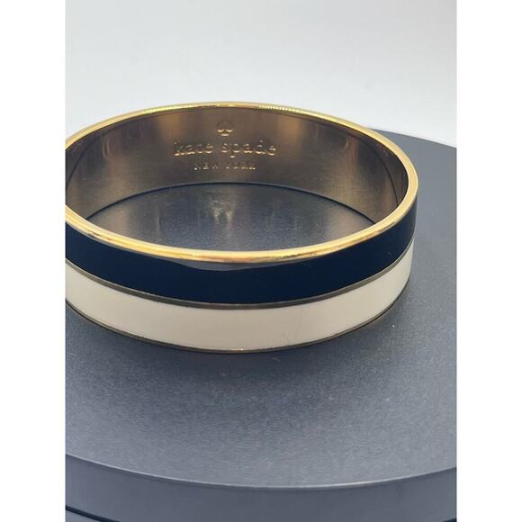 Kate Spade New York “Take a Chance” Black White Stripe Gold Tone Bangle Bracelet - Picture 3 of 8